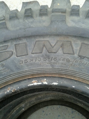 ขายตะขาบ Simex 35R16 เส้นละ 1000 ครับ