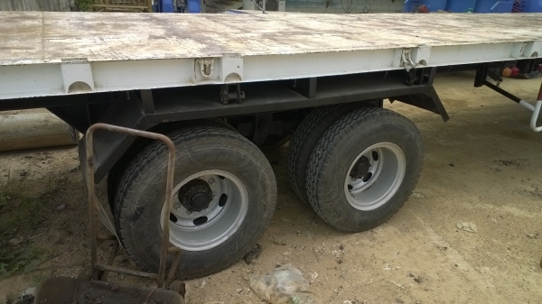 10ล้อหัวลาก ติดเฮียบ9.3ตันและมีหางพื้นเรียบยาว12ม.2คาน...ขายราคาต่อรอง...