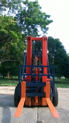 โฟล์คลิฟท์*TOYOTA*5FD25*เสาสูง5.50เมตรงาสไลด์ได้นำเข้าแท้ขายที่โคราช