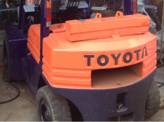 โฟล์คลิฟท์*TOYOTA*5FD25*เสาสูง5.50เมตรงาสไลด์ได้นำเข้าแท้ขายที่โคราช