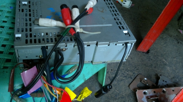 เครื่องเล่นวิทยุ Kenwood DynamicBoost CD/MP3/WMA สภาพสวยครับ เครื่องเล่นวิทยุ Kenwood DynamicBoost CD/MP3/WMA สภาพสวยครับ