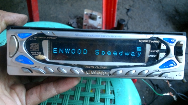 เครื่องเล่นวิทยุ Kenwood DynamicBoost CD/MP3/WMA สภาพสวยครับ