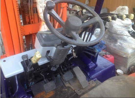 ขายโฟล์คลิฟท์นำเข้าญี่ปุ่น*TOYOTA*5FD25*เสาเข้าตู้5.50เมตรขายที่โคราช