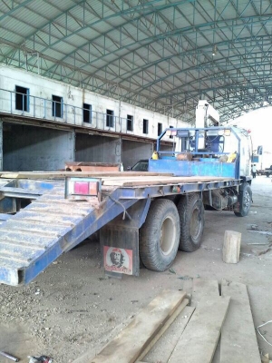 รถมิตซู 10 ล้อ ท้ายลาด ติดเครน 3 ตัน. 225 แรงม้า. ปี 42 สนใจติดต่อ 081 - 6079515 รถมิตซู 10 ล้อ ท้ายลาด ติดเครน 3 ตัน. 225 แรงม้า. ปี 42 สนใจติดต่อ 081 - 6079515