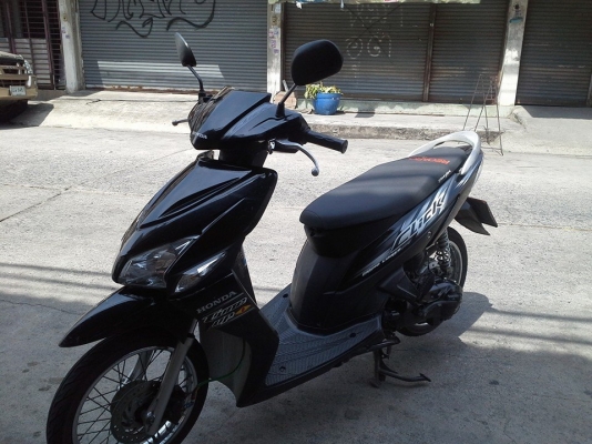 Click ปี 50 สีดำ รถบ้านเดิมๆ เครื่องดีมาก แน่นๆ ไม่หอน ไม่ดัง เอกสารครบ Click ปี 50 สีดำ รถบ้านเดิมๆ เครื่องดีมาก แน่นๆ ไม่หอน ไม่ดัง เอกสารครบ