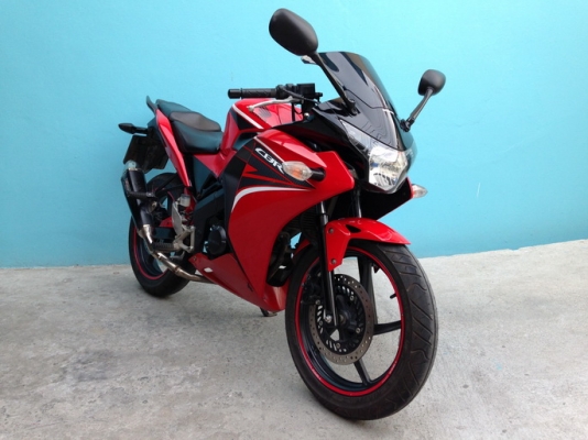 CBR150R Model 2013 โฉมล่าสุด ลาย CARBON ราคา 49,900 บาท