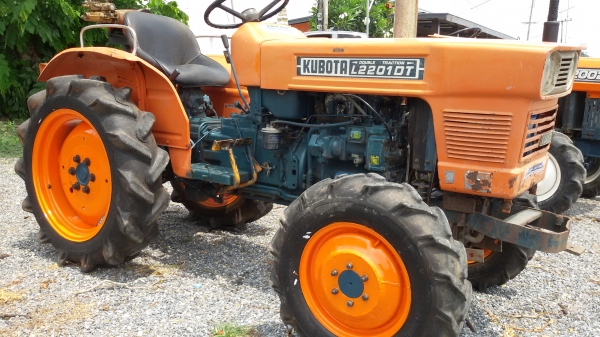 ขายคูโบต้า 2201bt  2เพลาสภาพพร้อมใช่ครับระบบใช่งานได้ดี เดิมมากครับ