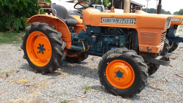 ขายคูโบต้า 2201bt  2เพลาสภาพพร้อมใช่ครับระบบใช่งานได้ดี เดิมมากครับ