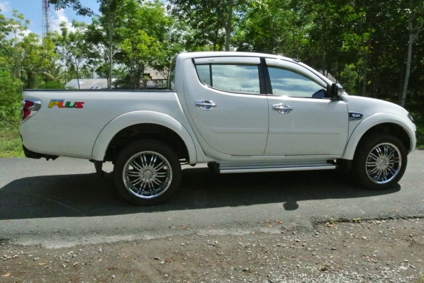 ขาย TRITON PLUS 4 ประตู รุ่นใหม่ ตัวท็อป 2011