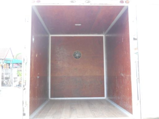 ตู้แห้งกระบะมือสอง สภาพดี 90 \% ไม่รั่ว พร้อมใช้ทุกอย่าง อยู่ใกล้ๆ ขับไปส่งให้เลย