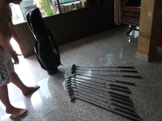 ไม้กอล์ฟพร้อมถุงกอล์ฟมีไม้กอล์ฟ10อัน