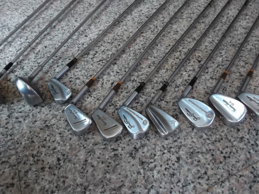 ไม้กอล์ฟพร้อมถุงกอล์ฟมีไม้กอล์ฟ10อัน