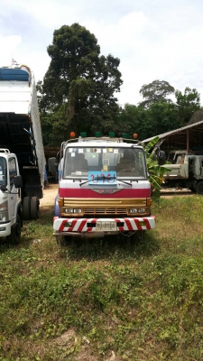 รถน้ำมันโหลดล่าง 10ล้อ เพลาเดียว