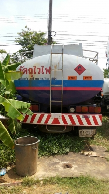 รถน้ำมันโหลดล่าง 10ล้อ เพลาเดียว