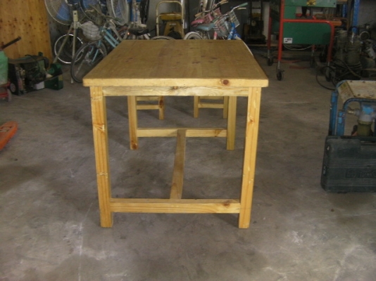 ขายโต๊ะชุดละ1,500บาท ขายโต๊ะชุดละ1,500บาท