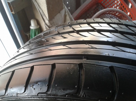 ขายยาง 255/45/18ปี12 1 ชุด 6500 ขายยาง 255/45/18ปี12 1 ชุด 6500