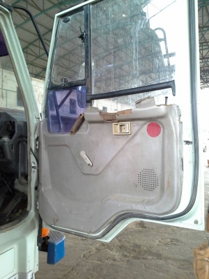 10ล้อFUSO FN527ETC  225 แรง ท้ายลาด ติดเครน3ตัน....สวยๆพร้อมใช้(รายละเอียดดูหน้าเล่ม)