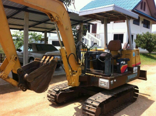 YANMAR YB301