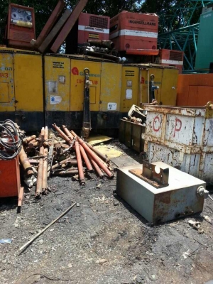 ขาย Atlas copco XRS 870 21 Bar เครื่อง Cat 3306di   สนใจสอบถามได้ครับ