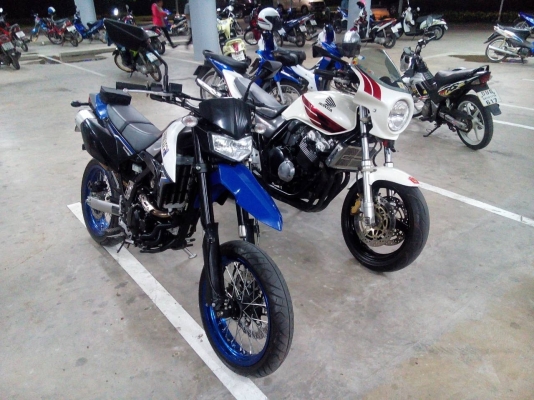 ขาย ครับ D-TRACKER  X.250 cc ปี 2012  รถสดมากๆ รับประกันว่าสดมาก ใช้งานน้อยมาก เอกสารพร้อมโอนครับ 110,000 ต่อรองใด้ครับ สนใจ 0832188492 ปู นครสวรรค์ รับแลกเทิรน์ครับ