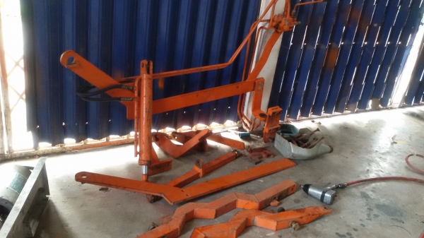 ขายชุดดันหน้าใสรถเล็กถึงขนาดกลาง สภาพให่ม