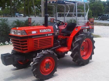 ขายรถไถ Kubota L 2605 (4WD) พร้อมผาน5