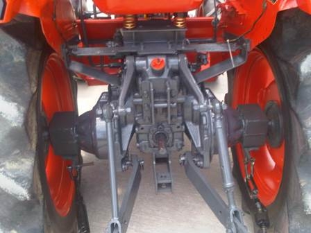 ขายรถไถ Kubota L 2605 (4WD) พร้อมผาน5 ขายรถไถ Kubota L 2605 (4WD) พร้อมผาน5