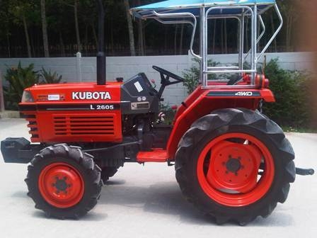 ขายรถไถ Kubota L 2605 (4WD) พร้อมผาน5 ขายรถไถ Kubota L 2605 (4WD) พร้อมผาน5