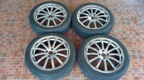 แม็กซ์พร้อมยาง ขอบ 17" ลายก้าน เจ้าของขายเอง