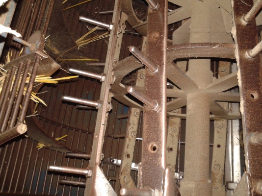 ต้องการขายตู้นวดข้าวไทยเส็งยนต์รุ่น ข้าวถั่วไร้ พศ จัมโบ้8000