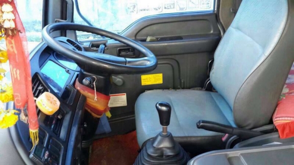 รถอีซูซุ 10 ล้อดั้ม 320 แรงม้า. ปี 50 สนใจติดต่อ 081 - 6079515 รถอีซูซุ 10 ล้อดั้ม 320 แรงม้า. ปี 50 สนใจติดต่อ 081 - 6079515