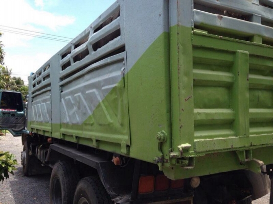 รถอีซูซุ 10 ล้อดั้ม 240 แรงม้า  ( หัวขาวตัว สุดท้าย. )  ,  ( ขายแม่.ลูก )   สนใจติดต่อ 081 - 6079515