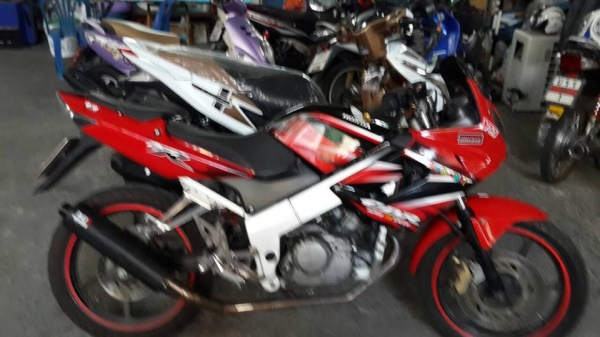 ขาย Honda CBR 150 R ปี 46 ล้อแม็ก เครื่องดีเดิมๆไม่หลวม