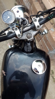 ขาย SR400 สีดำรถเพิ่งมาจากญี่ปุ่น