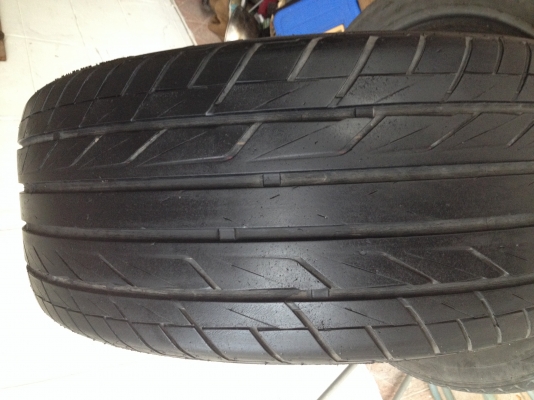 ยาง 215/50R17 1ชุด 4 เส้น ถูกๆ 250 ยาง 215/50R17 1ชุด 4 เส้น ถูกๆ 250
