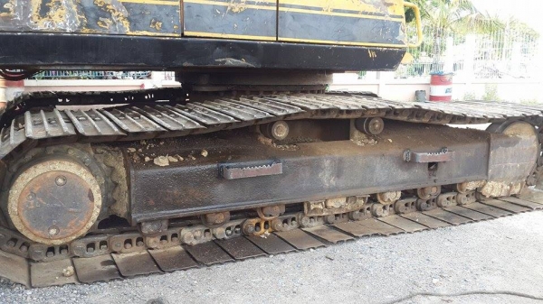 ขายแบ็คโฮ CAT-E 200B ราคา 750,000