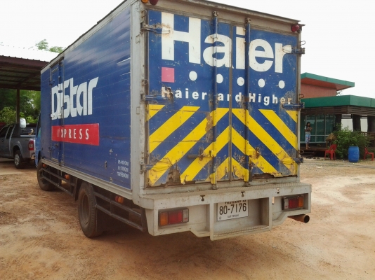 NQR70RY52 ยาว5.5เมตร ปี46 เครื่อง150แรง NQR70RY52 ยาว5.5เมตร ปี46 เครื่อง150แรง