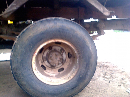 หกล้อ อีซูซุ85ช่วงสั้น ราคา115,000บ ทะเบียนชุดโอนพร้อม ด่วนๆเลยให้ไปทำกำใรครับ