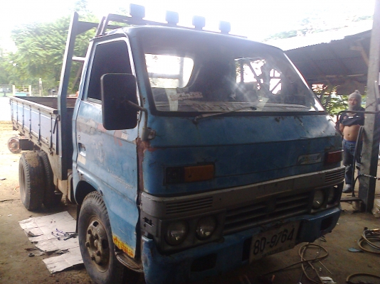 หกล้อ อีซูซุ85ช่วงสั้น ราคา115,000บ ทะเบียนชุดโอนพร้อม ด่วนๆเลยให้ไปทำกำใรครับ