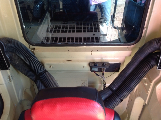 ขายแบคโฮ  CAT 320 V1  เอกสารเล่มทะเบียน  พร้อมโอน