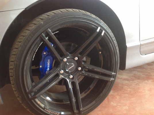 ขายแม็ก18นิ้วพร้อมยาง หน้า9.5 หลัง 10.5คับ. หล่อแบบล้นๆคับ