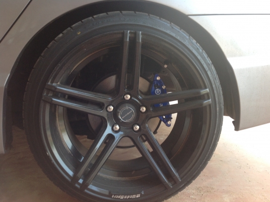 ขายแม็ก18นิ้วพร้อมยาง หน้า9.5 หลัง 10.5คับ. หล่อแบบล้นๆคับ