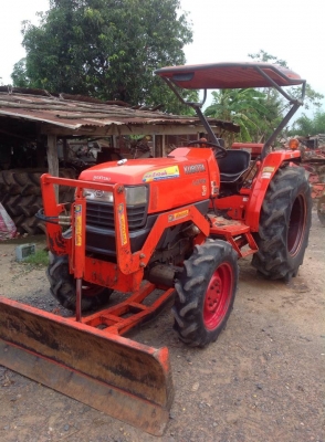 แทรกเตอร์คูโบค้า  L4508  สภาพดีเยี่ยม พร้อมใช้งาน เดิมๆทั้งคัน นำไปใช้แล้วไม่ผิดหวัง พร้อมใบดันหน้าเเละผานหลัง