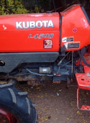 แทรกเตอร์คูโบค้า  L4508  สภาพดีเยี่ยม พร้อมใช้งาน เดิมๆทั้งคัน นำไปใช้แล้วไม่ผิดหวัง ขายพร้อมโรตารี่