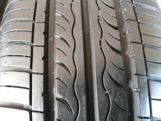 ยาง 205/60/16 ปี 12 สภาพป้ายแดง95\%