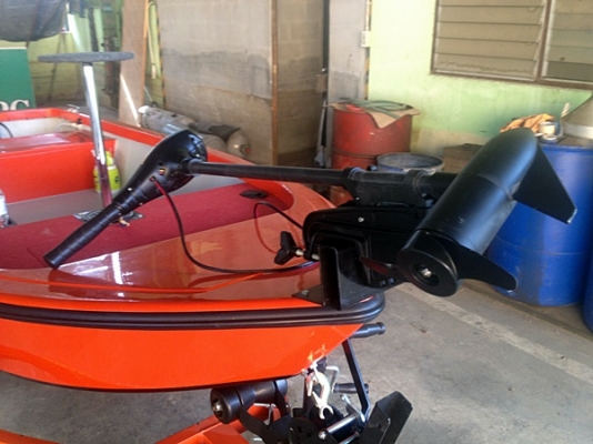 เพื่อนฝากขายเรือตกปลา สนใจโทรคุย 085-4902291 พี่เสือ ราคา75000 บาท