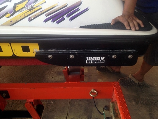 เพื่อนฝากขายJET SKI สนใจโทรคุย 085-4902291 พี่เสือ