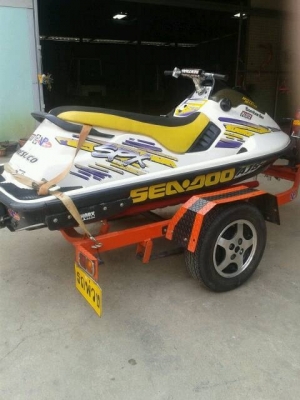 เพื่อนฝากขายJET SKI สนใจโทรคุย 085-4902291 พี่เสือ