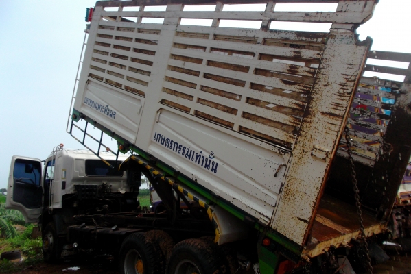 ขายด่วนรถสิบล้อHINOMAGAดรั้มเกษตร320แรงแม้ลูก3คาลปี49