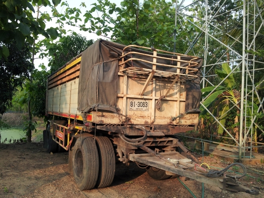 ขายอีซูสุร็อกกี้ 210 หัวขาวแม่ลูกดั้มเนียมชุ้นชัยเครือง270เเรงม้า